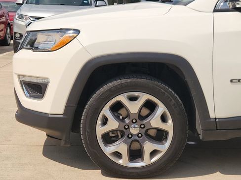Used 2021 Jeep Compass Limited AWD/4WD image 9