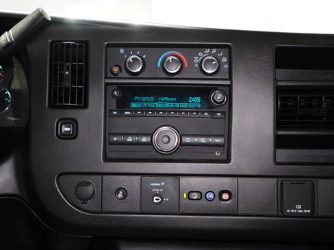 Used 2024 Chevrolet Express 2500 w/ Driver Convenience Package image 12