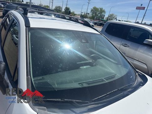 Used 2021 Toyota RAV4 LE AWD/4WD image 7