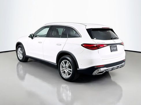 Certified 2025 Mercedes-Benz GLC 300 4MATIC image 5