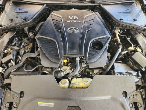 Used 2019 INFINITI Q60 3.0t Luxe w/ Essential Package image 29