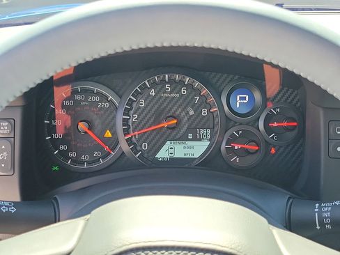 Used 2024 Nissan GT-R w/ Floor Mat Package AWD/4WD image 22