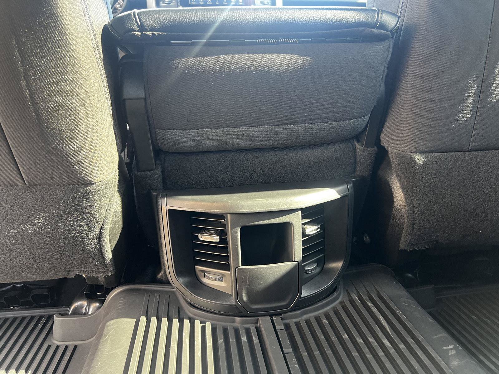 Used 2024 RAM 2500 Tradesman w/ Chrome Appearance Group AWD/4WD image 29