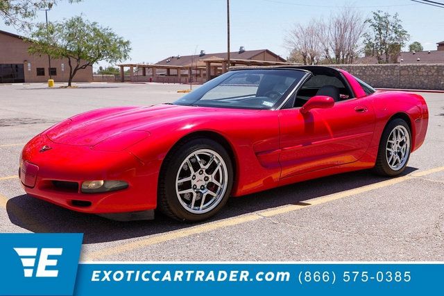 Used 1999 Chevrolet Corvette Coupe w/ Memory Pkg RWD image 1