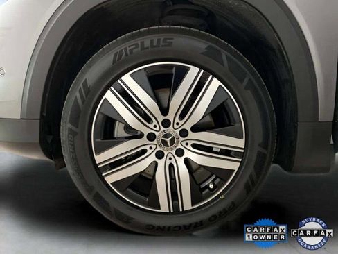 Used 2023 Mercedes-Benz EQB 300 4MATIC w/ Pinnacle Package image 29