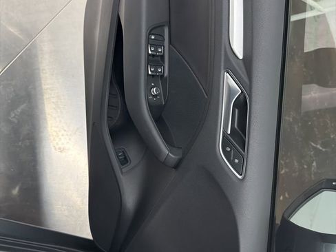 Used 2016 Audi A3 2.0T Premium image 18