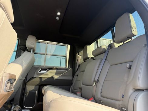 Used 2025 Chevrolet Silverado 3500 LTZ w/ LTZ Plus Package image 21