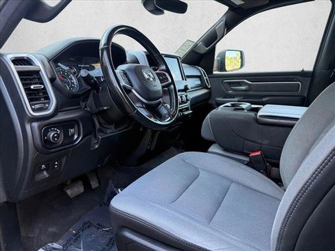 Used 2022 RAM 1500 Big Horn AWD/4WD image 16