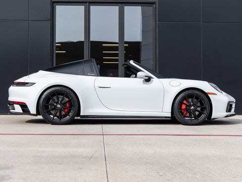Certified 2021 Porsche 911 Targa 4S image 13