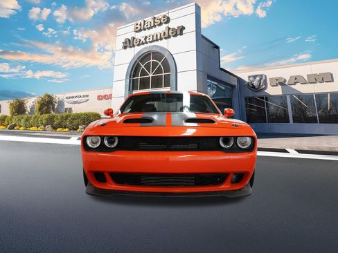 Used 2021 Dodge Challenger SRT Hellcat Redeye image 11