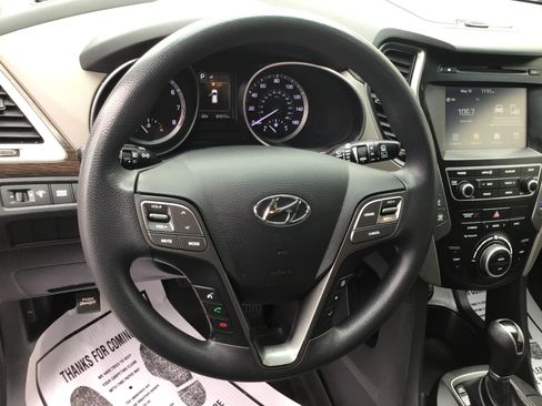 Used 2017 Hyundai Santa Fe Sport w/ 2.4L Value Package 06 FWD image 12