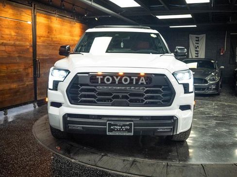 Used 2024 Toyota Sequoia TRD Pro AWD/4WD image 4