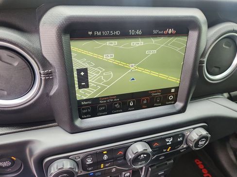 Used 2023 Jeep Wrangler Unlimited Sahara w/ Cold Weather Group AWD/4WD image 23