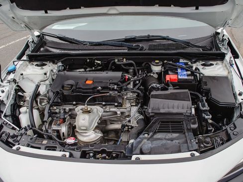 Used 2023 Honda Civic Sport image 9