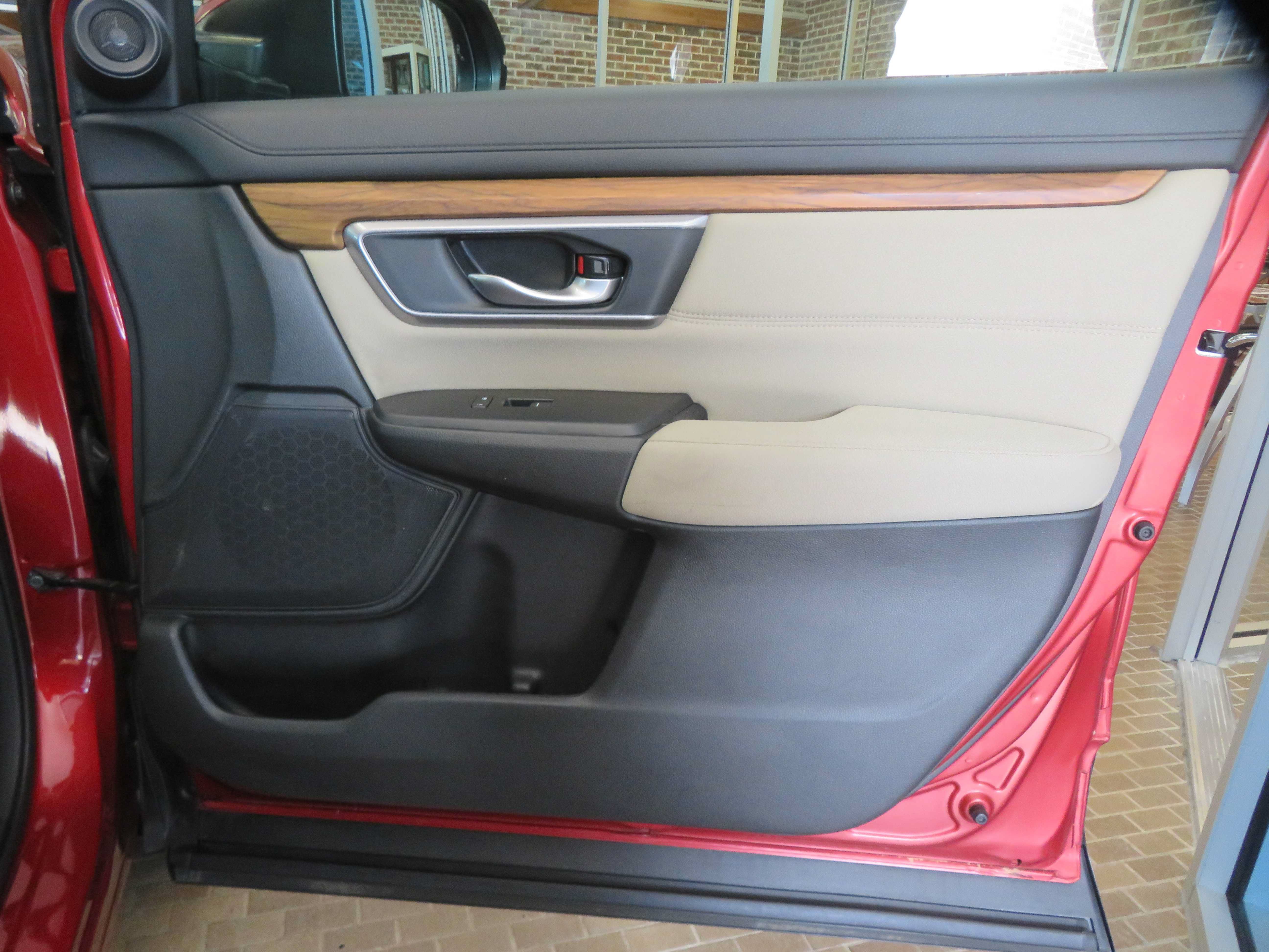 Used 2019 Honda CR-V EX image 23
