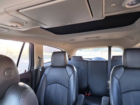Used 2016 Buick Enclave Leather AWD/4WD image 29