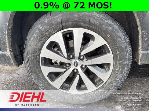 Used 2025 Subaru Outback Premium w/ Popular Package #1A image 7