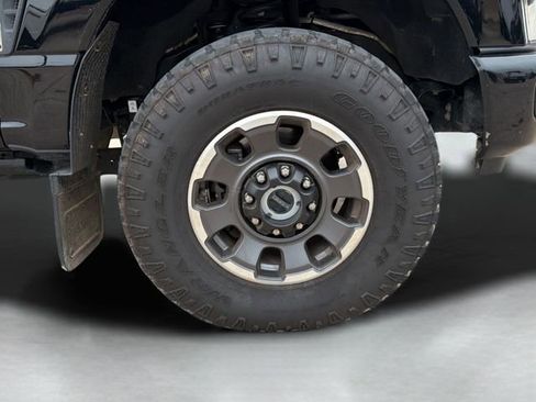 Used 2024 Ford F250 Platinum w/ Tremor Off-Road Package image 9
