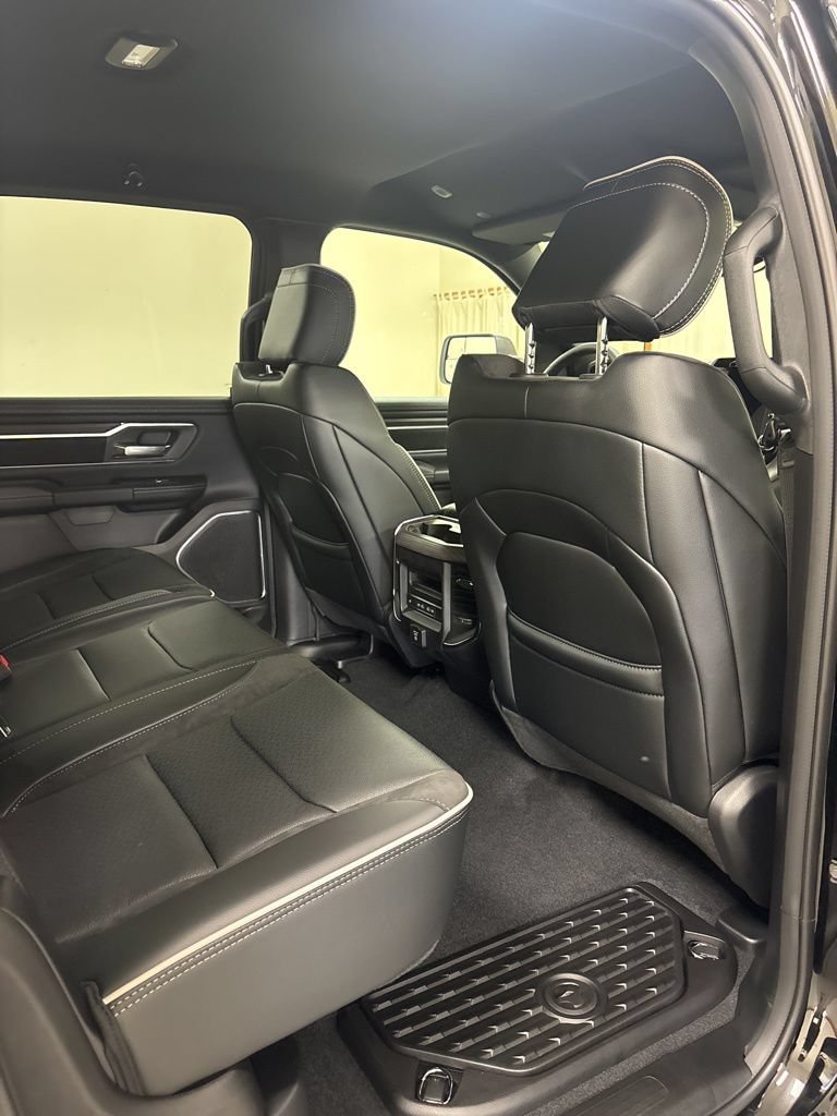 New 2026 RAM 1500 Laramie w/ Sport Appearance Package AWD/4WD image 31