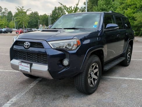 Used 2019 Toyota 4Runner TRD Off-Road Premium AWD/4WD image 8