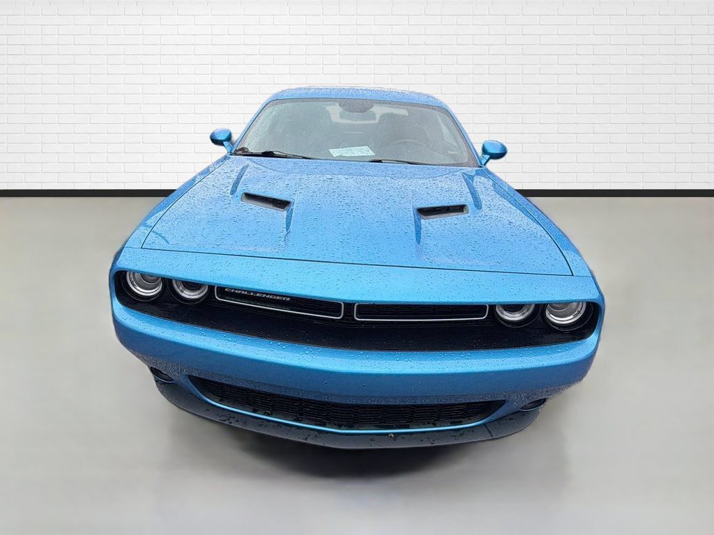 Used 2018 Dodge Challenger GT AWD/4WD image 2