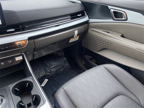 New 2026 Kia Carnival LXS image 14