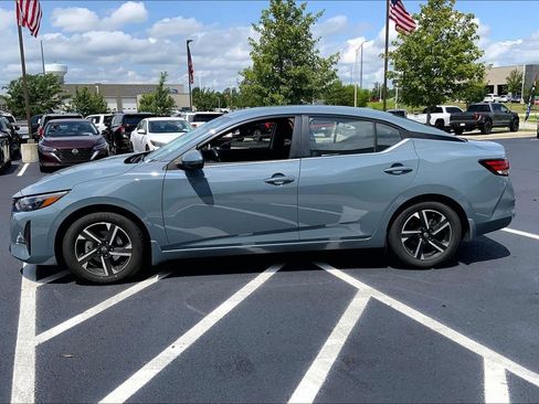 Used 2025 Nissan Sentra SV w/ All-Weather Package FWD image 12