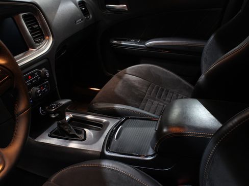 Used 2018 Dodge Charger R/T RWD image 77