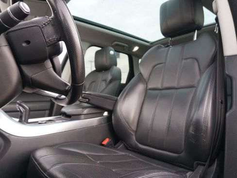 Used 2017 Land Rover Range Rover Sport HSE image 13