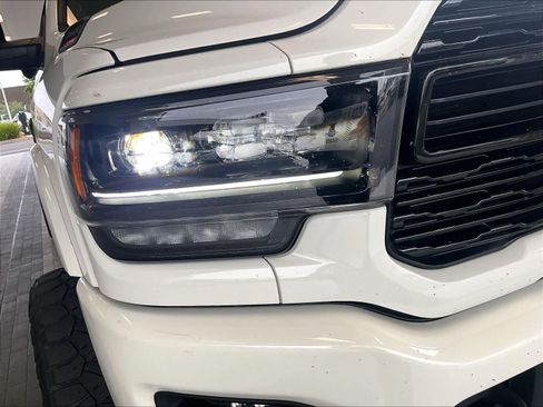 Used 2022 RAM 3500 Limited AWD/4WD image 29