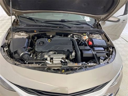 Used 2022 Chevrolet Malibu LT image 16