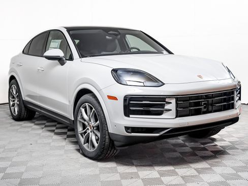 New 2026 Porsche Cayenne Coupe image 8