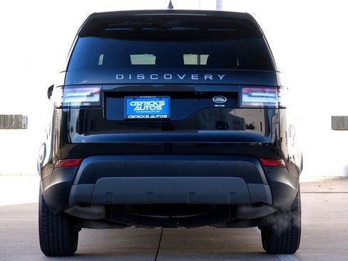 Used 2018 Land Rover Discovery SE image 17