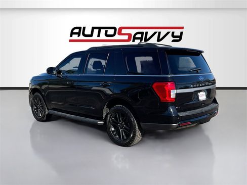 Used 2024 Ford Expedition XLT image 5