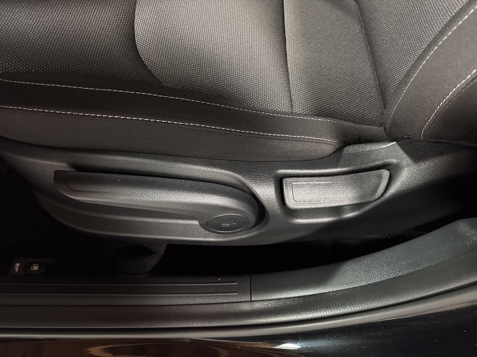 Certified 2023 Kia Forte LXS w/ LXS Technology Package FWD image 11