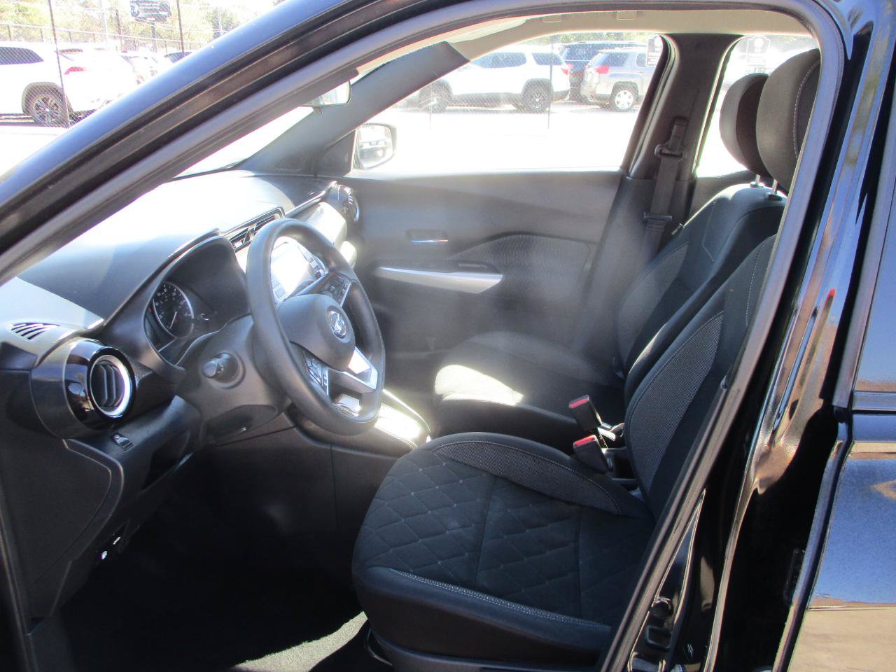 Used 2019 Nissan Kicks SV w/ Exterior Package FWD image 14