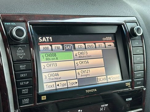 Used 2011 Toyota Sequoia Limited image 25