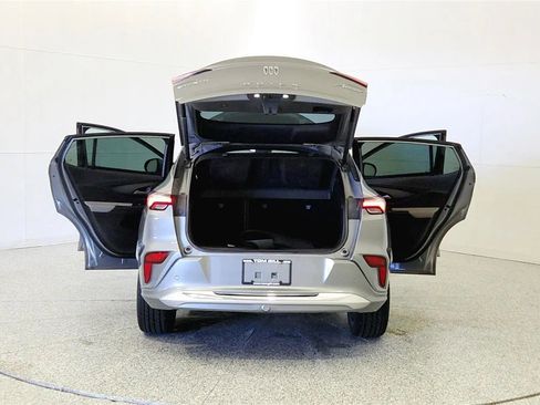 Used 2024 Buick Envista Avenir image 10