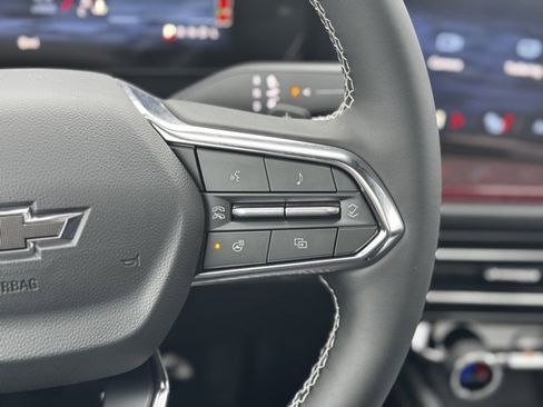 New 2026 Chevrolet Traverse Z71 w/ Driver Confidence Package image 28