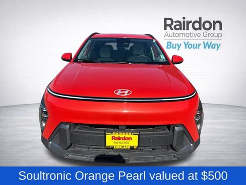 Used 2025 Hyundai Kona SEL AWD/4WD image 2