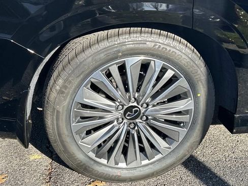 New 2026 INFINITI QX80 Luxe w/ Cargo Package image 11