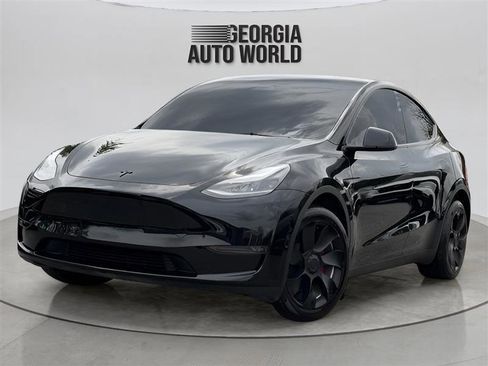 Used 2023 Tesla Model Y Long Range image 3