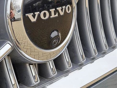 Used 2022 Volvo XC90 T6 Inscription w/ Advanced Package image 4