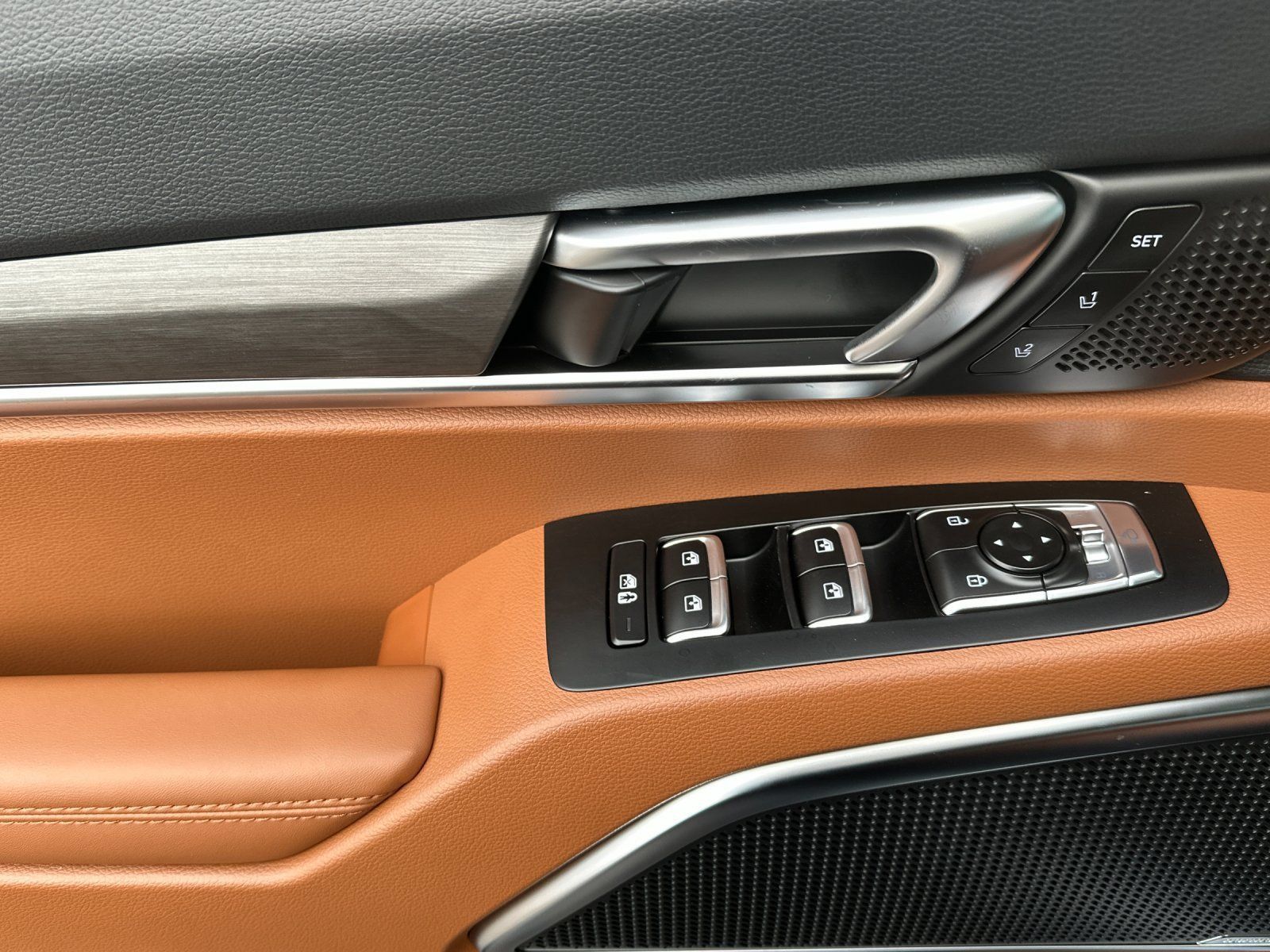 New 2025 Kia Telluride SX Prestige X-Pro AWD/4WD image 11
