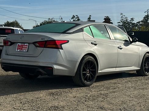 Used 2021 Nissan Altima 2.5 SR image 3