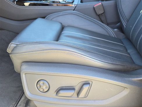 Certified 2025 Audi Q5 2.0T Premium Plus w/ Premium Plus Package image 17