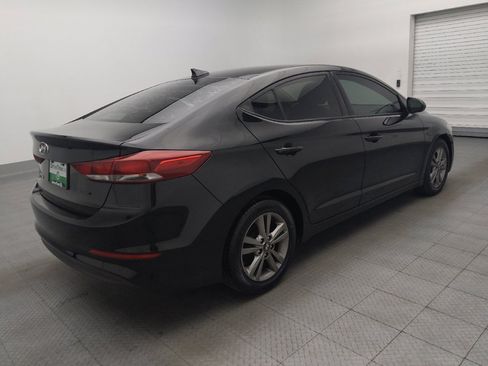 Used 2017 Hyundai Elantra SE image 10