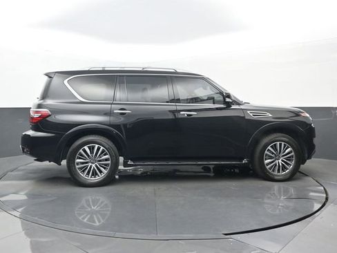 Used 2024 Nissan Armada SL w/ Captain's Chairs Package AWD/4WD image 2