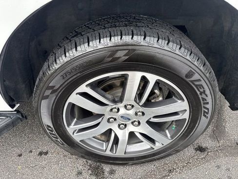 Used 2024 Ford Expedition Limited RWD image 10