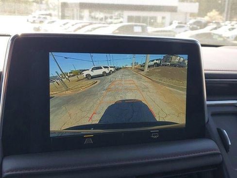 Used 2024 Chevrolet Suburban RST RWD image 29